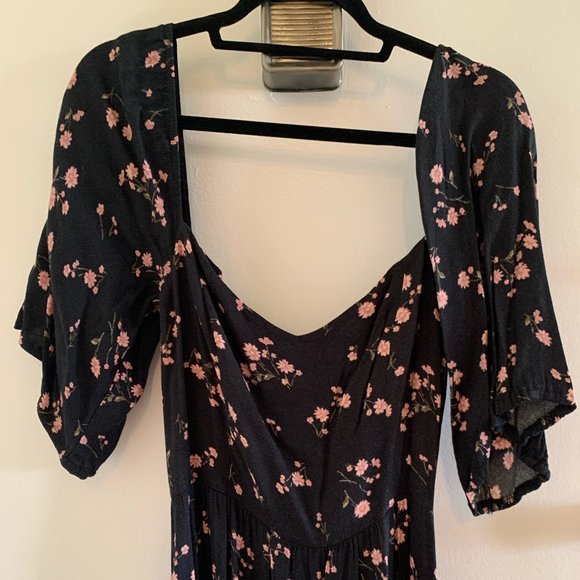 Reformation Dresses & Skirts - Reformation Black Floral Long Zippy Dress with Sleeves